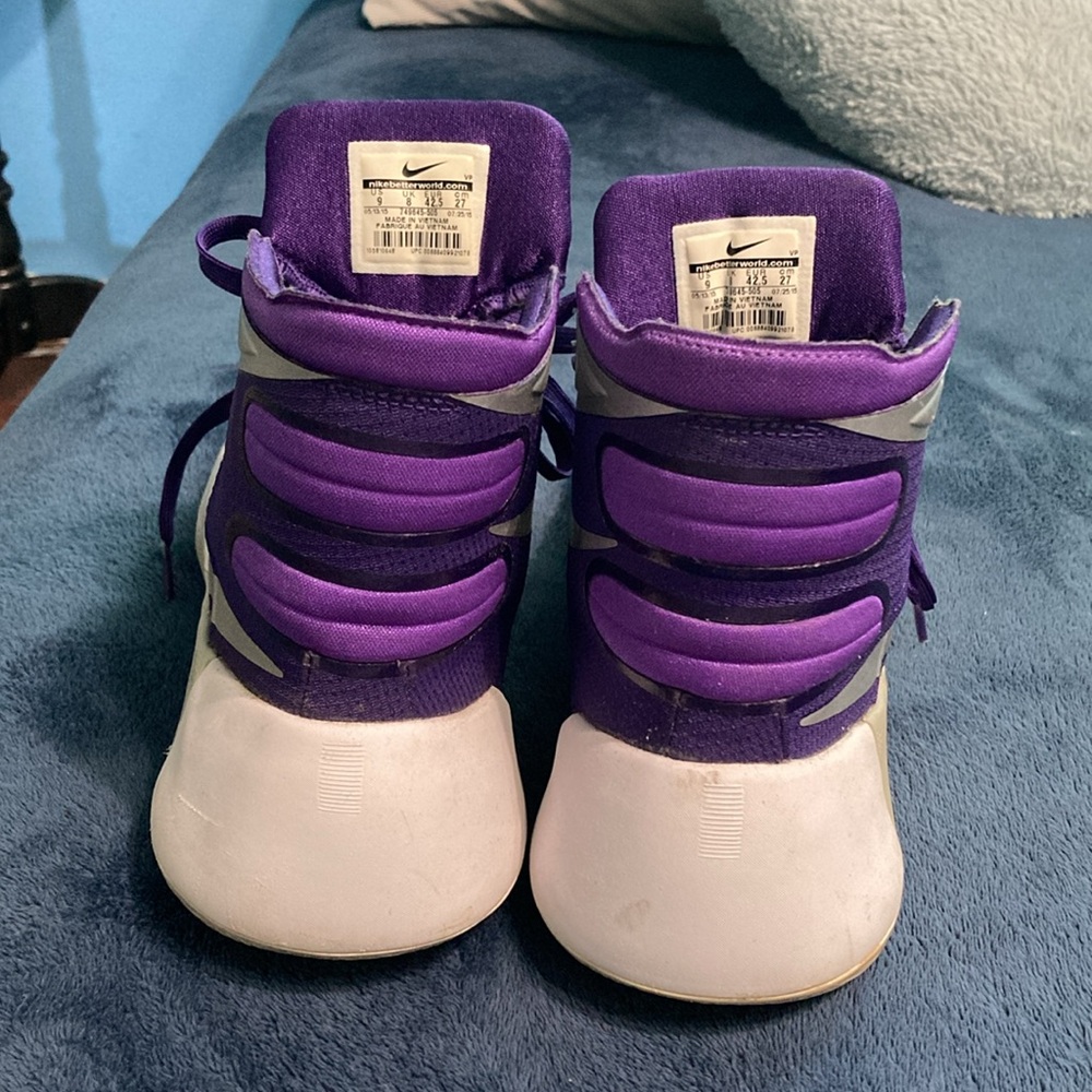 Nike Sneakers - Picture 4 of 6